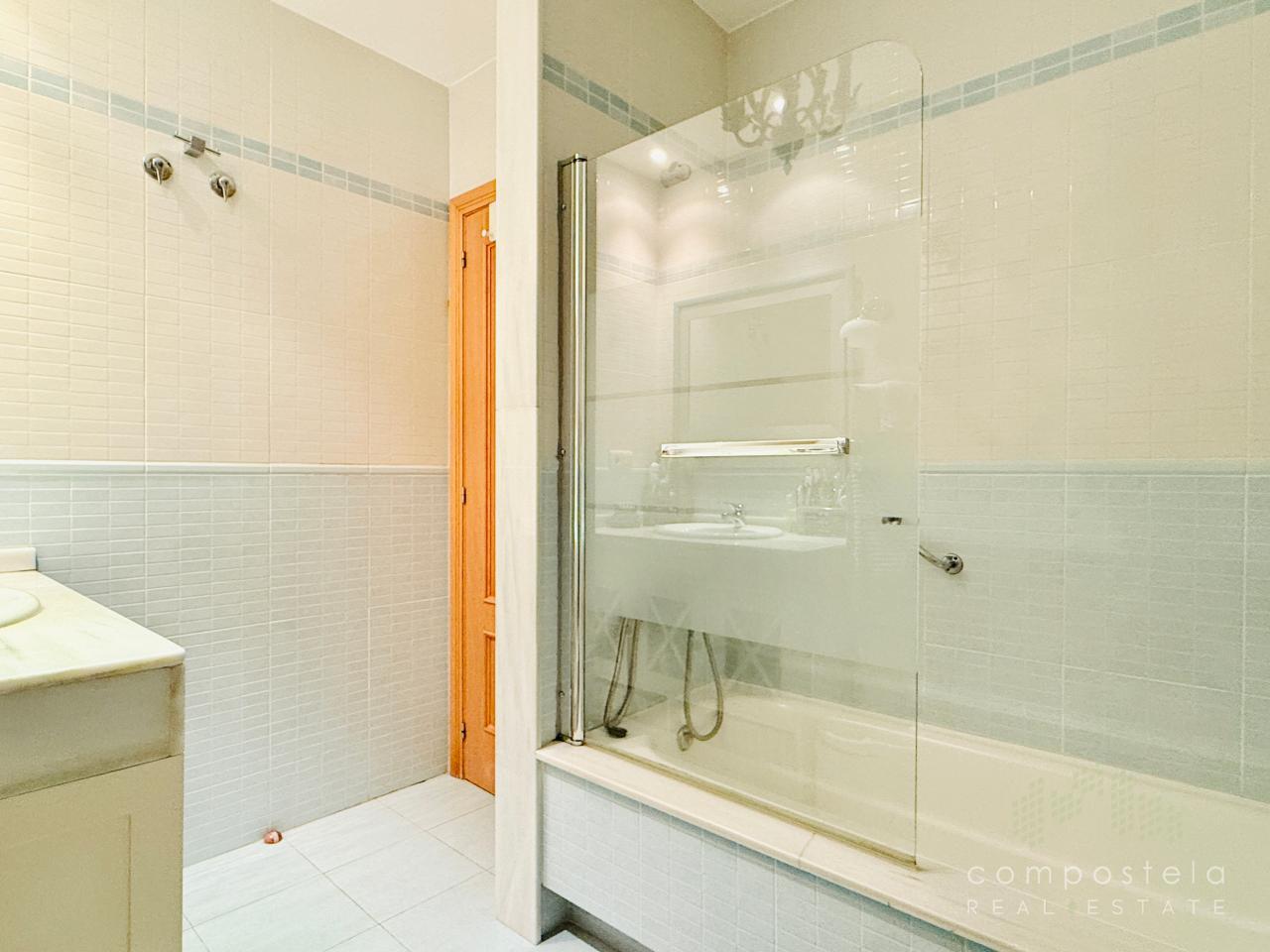 Baño general, primera planta
