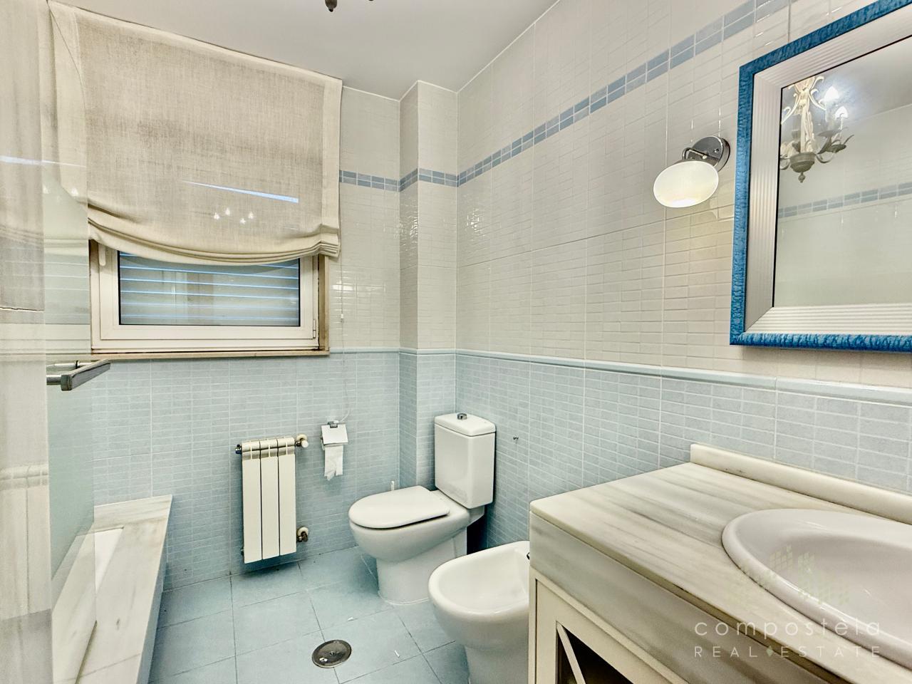 2º Baño, situado en planta primera de vivienda