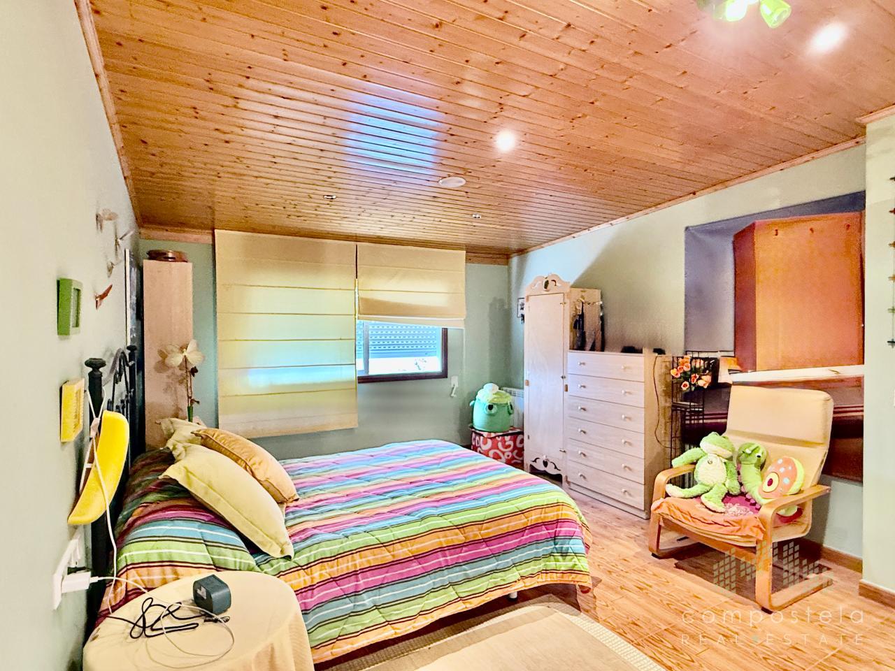 Mobiliario en 4º dormitorio, planta superior