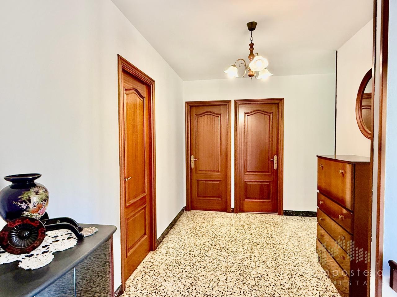 Distribuidor en 2ª planta con  dormitorios y  baño