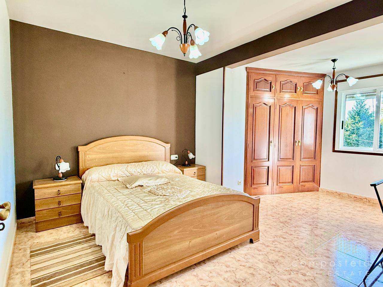 5º Dormitorio, vistas a parcela, parte de atrás