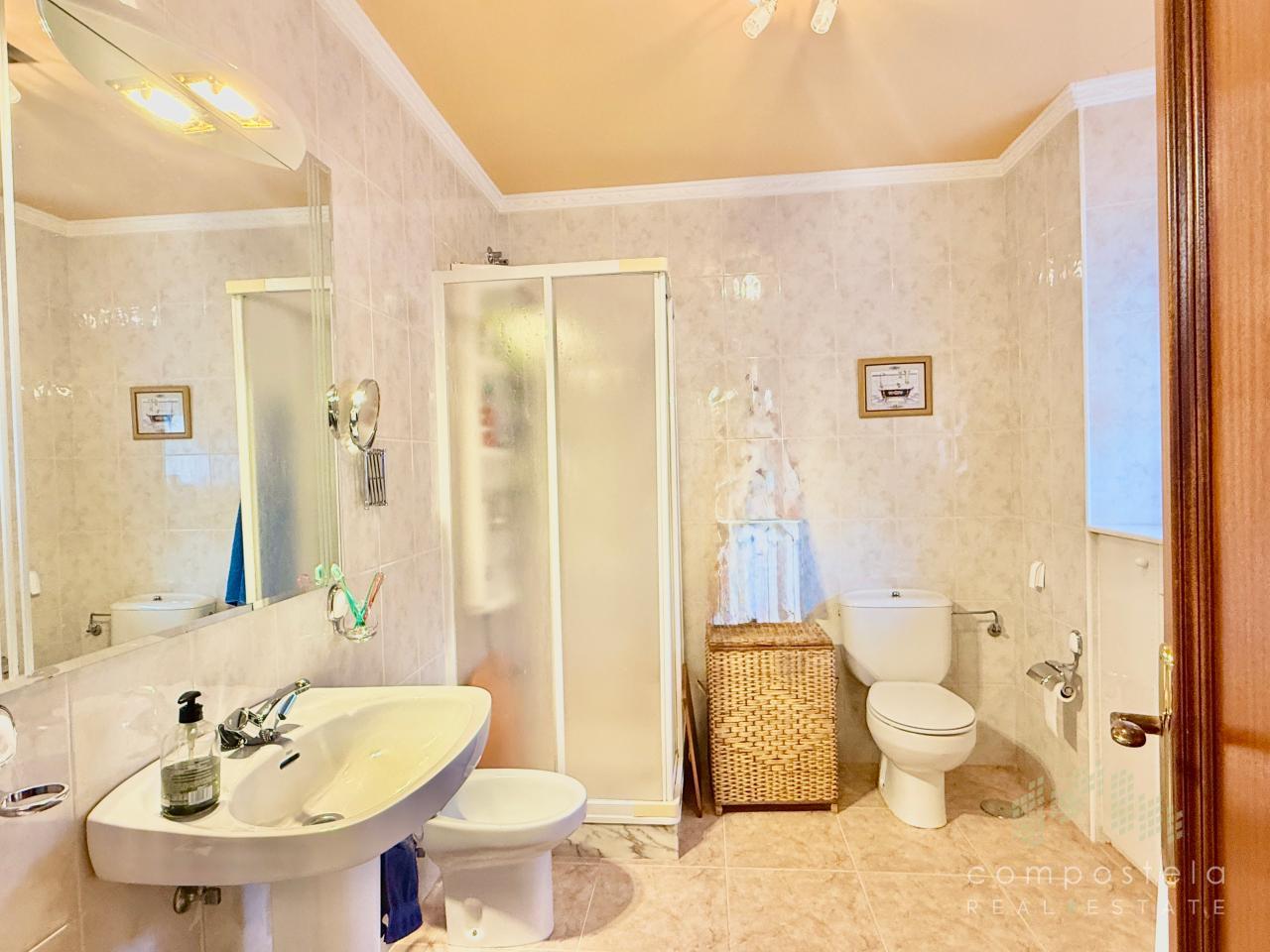 Baño acondicionado, planta baja 