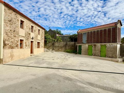 Casa en A Baña, a 25 minutos de Santiago