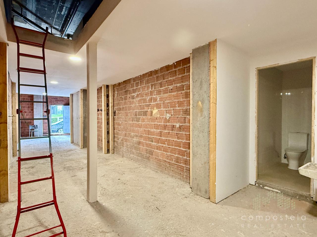 Interior desde la parte de atrás del local