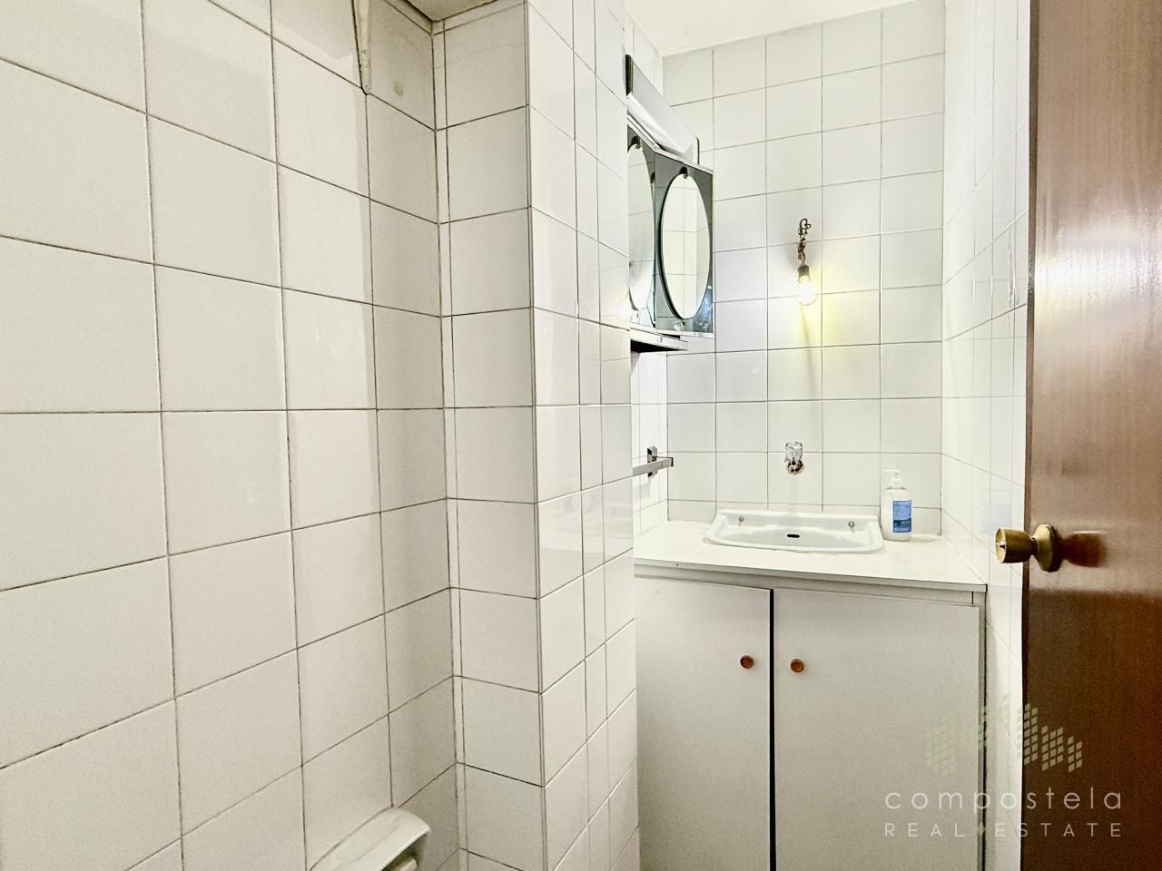 1º Baño (pequeño aseo)