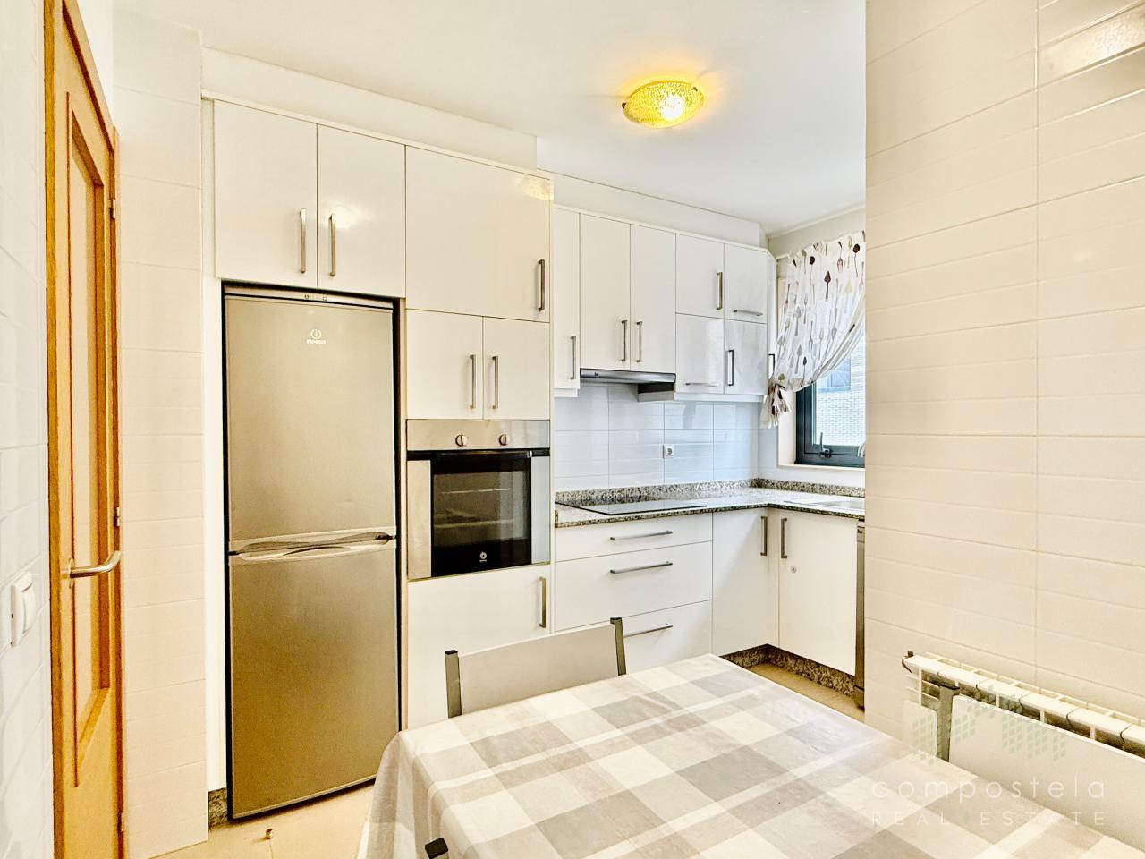 Mobiliario de cocina actual, funcional
