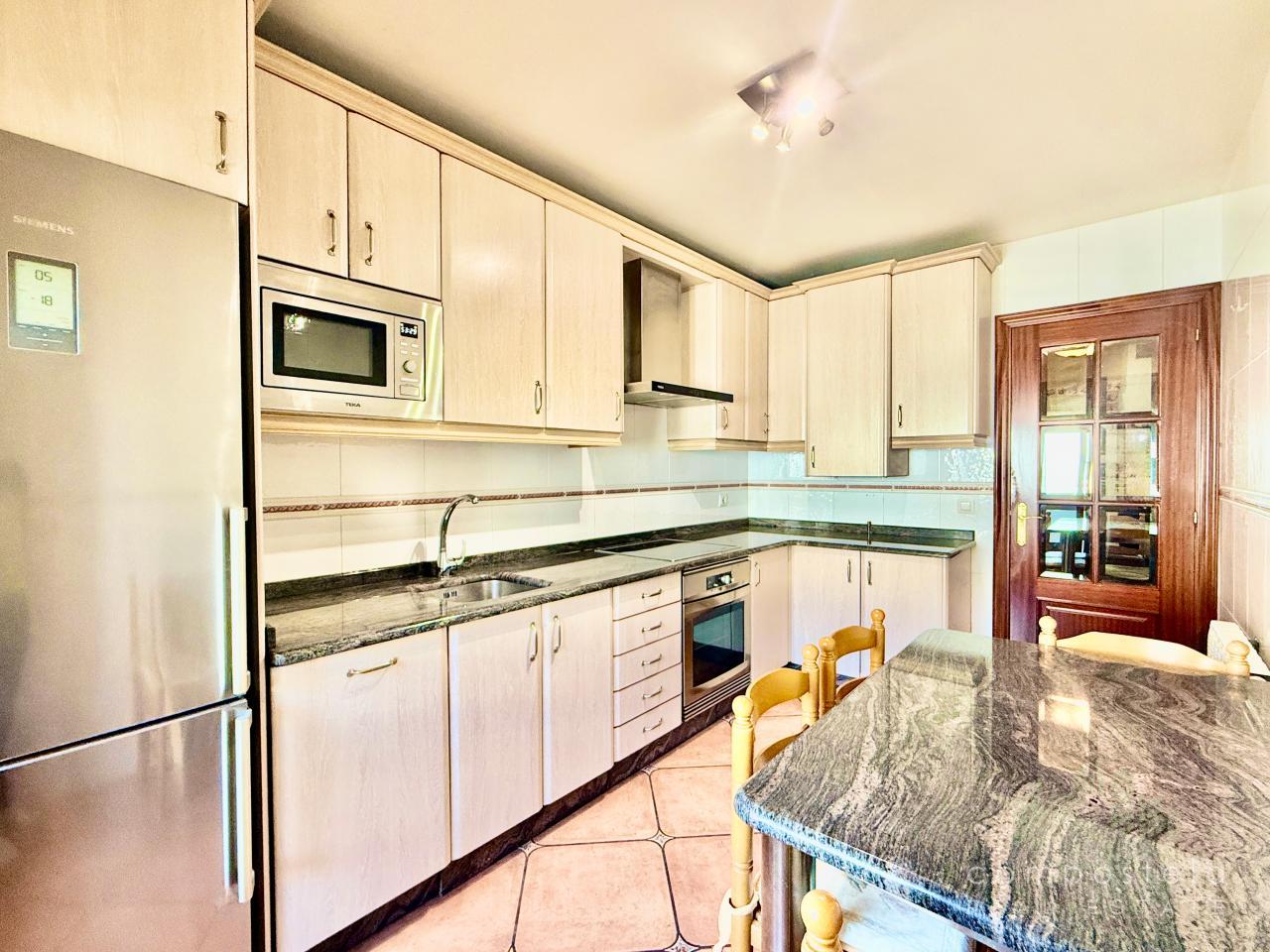 Cocina completamente equipada