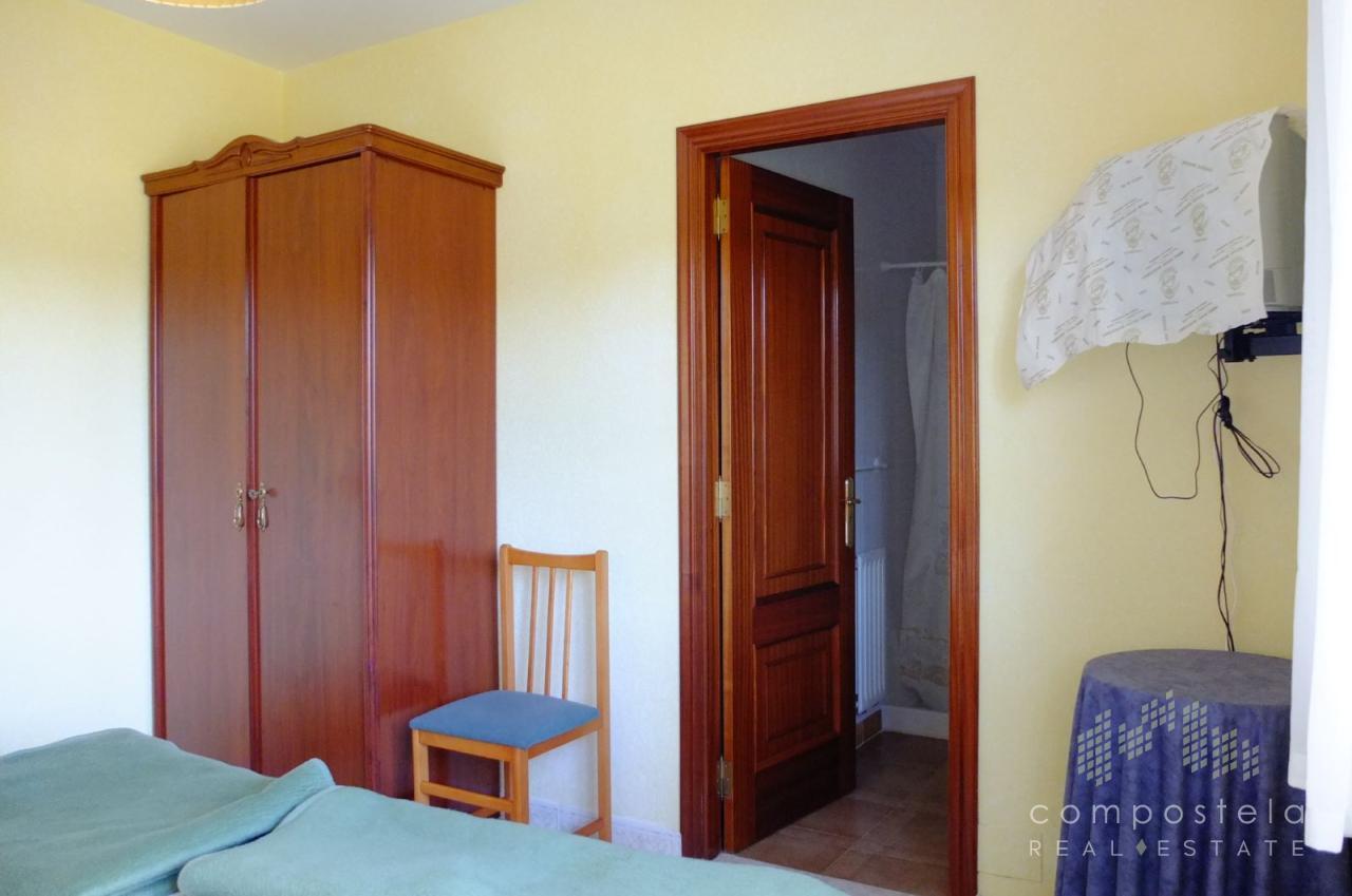 Mobiliario, baño en dormitorios