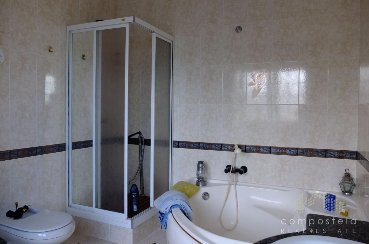 Amplitud y comodidad en baño