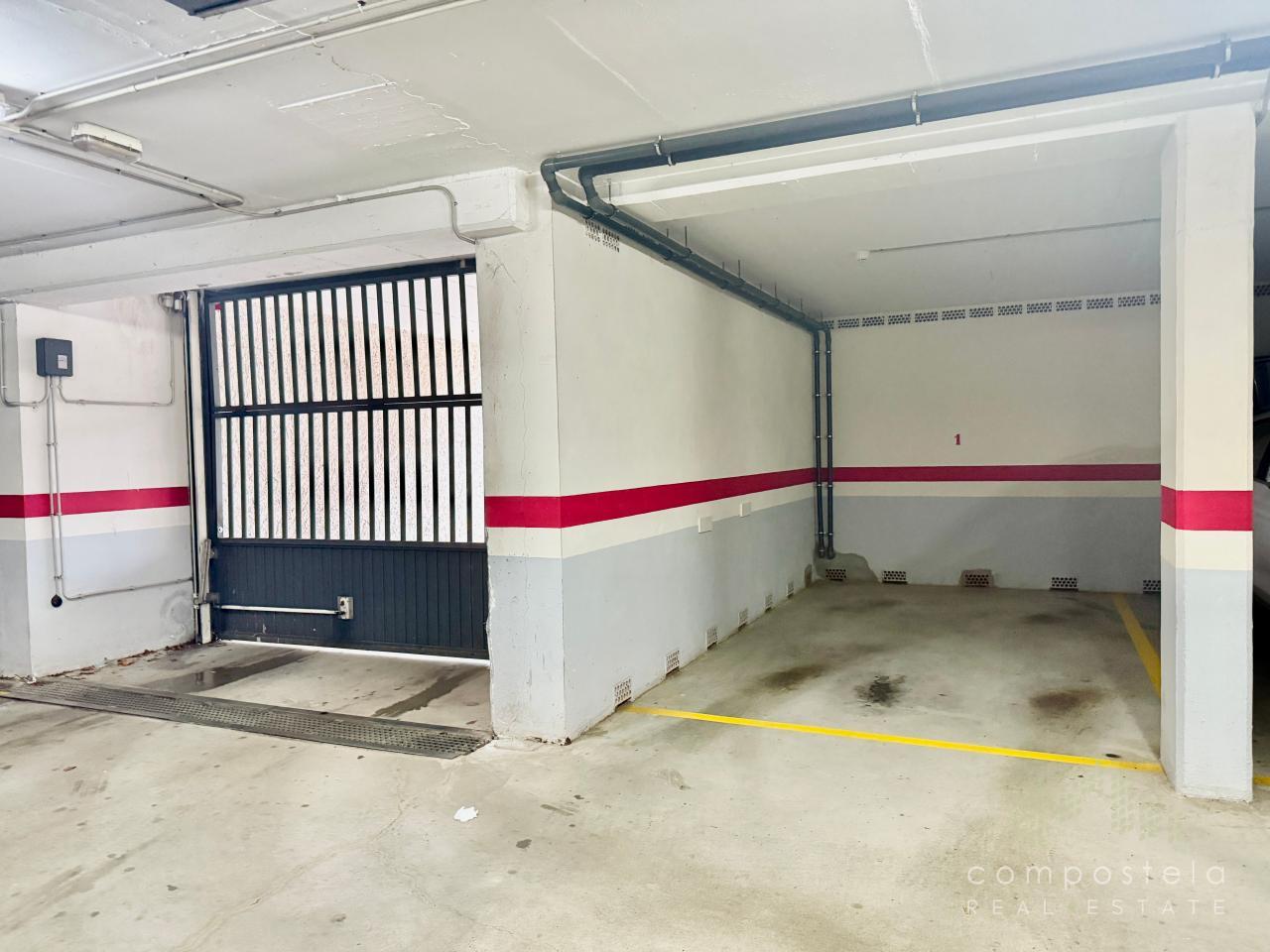 Cómoda plaza de garaje