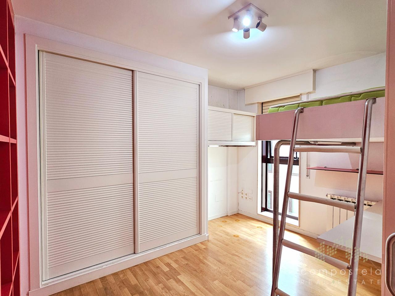 2º dormitorio con armario empotrado