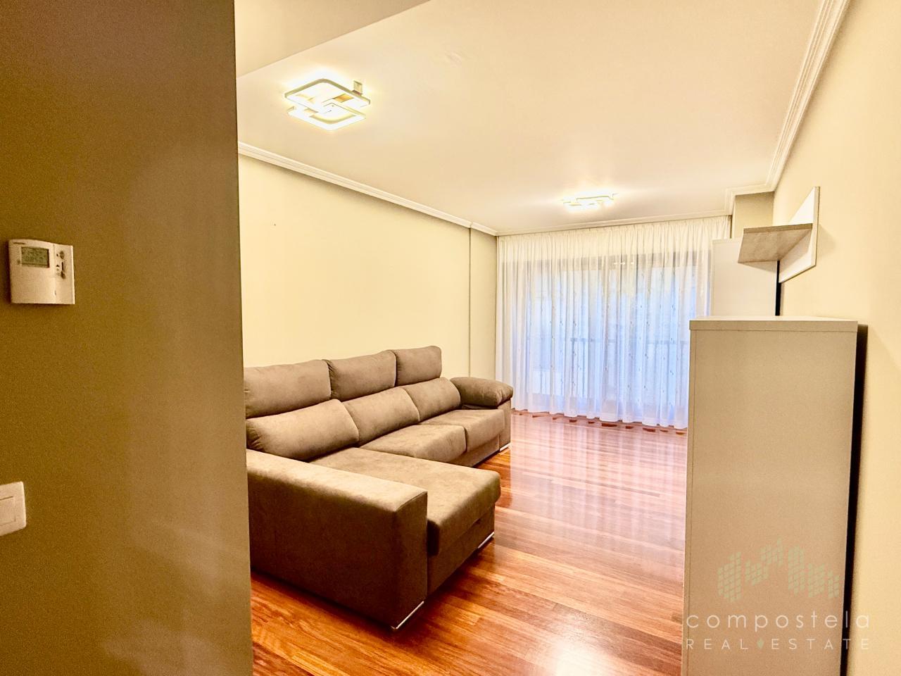 Gran salón comedor con galería