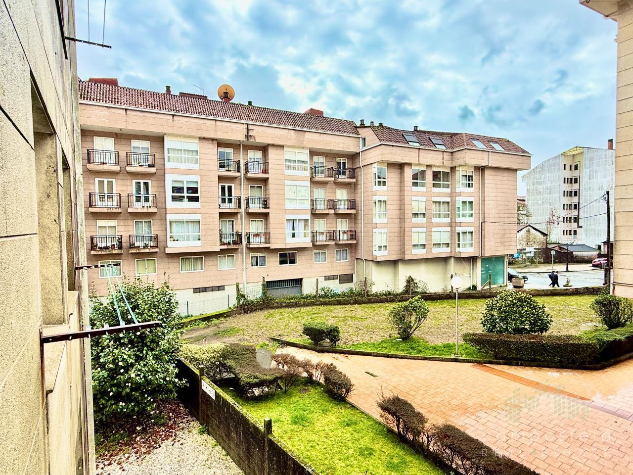 Vistas desde cocina y 2 dormitorios