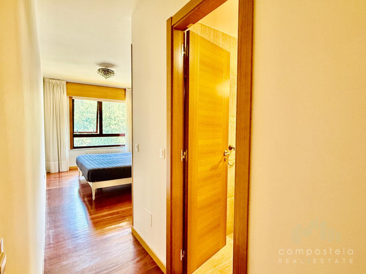 1º Dormitorio, baño incorporado