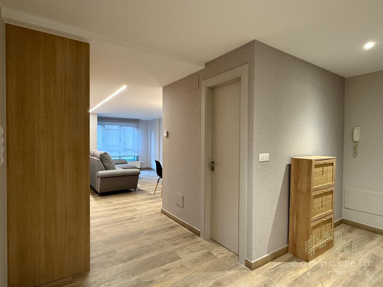 Acogedor y amplio hall