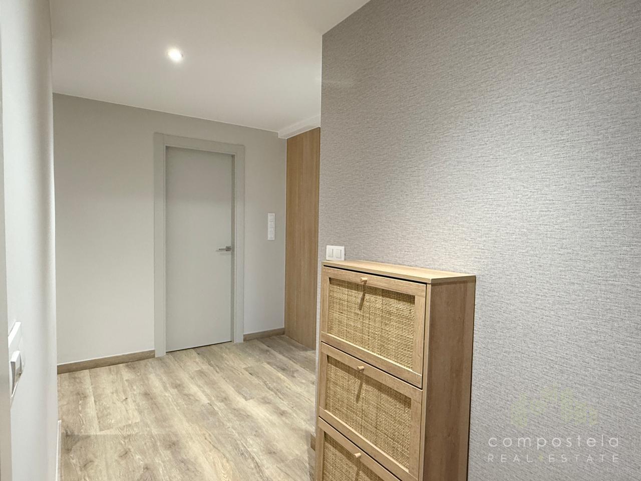 Hall, un placer nada mas entrar en casa