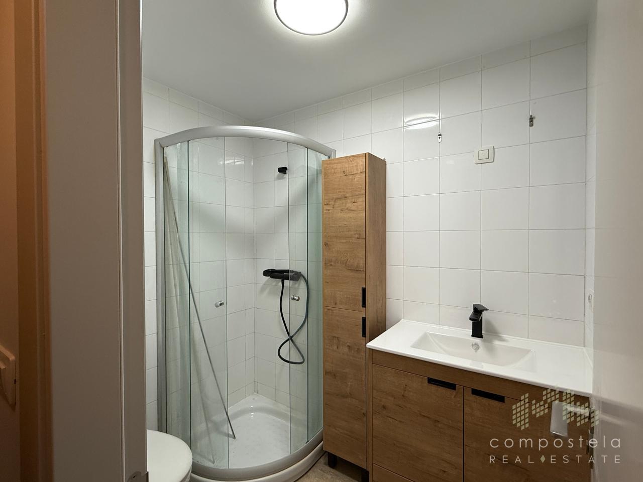 Baño incorporado en dormitorio principal