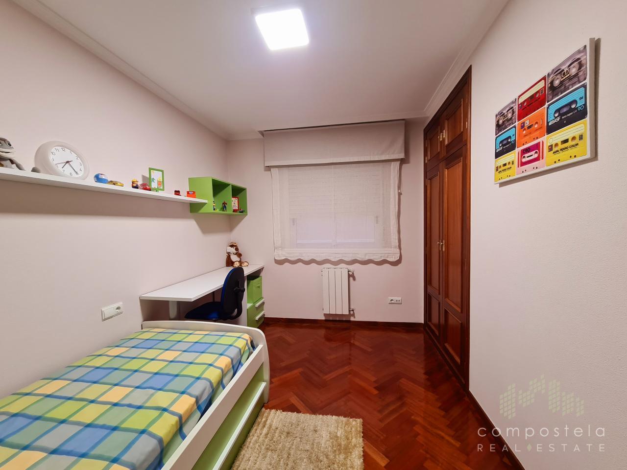 Armario empotrado en dormitorio secundario