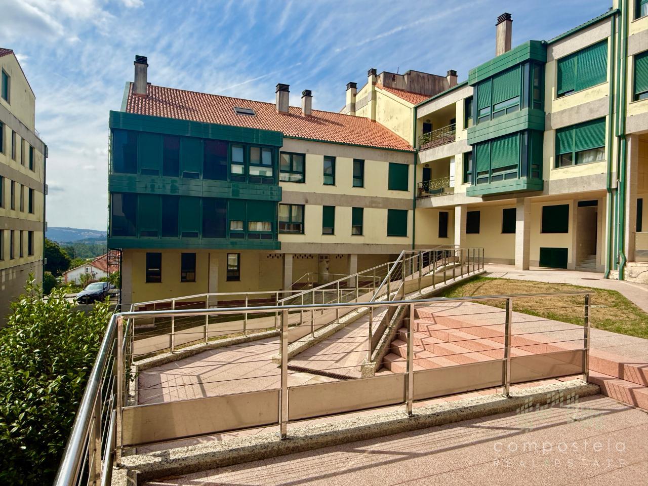 Ubanización, vivienda ubicada en planta baja