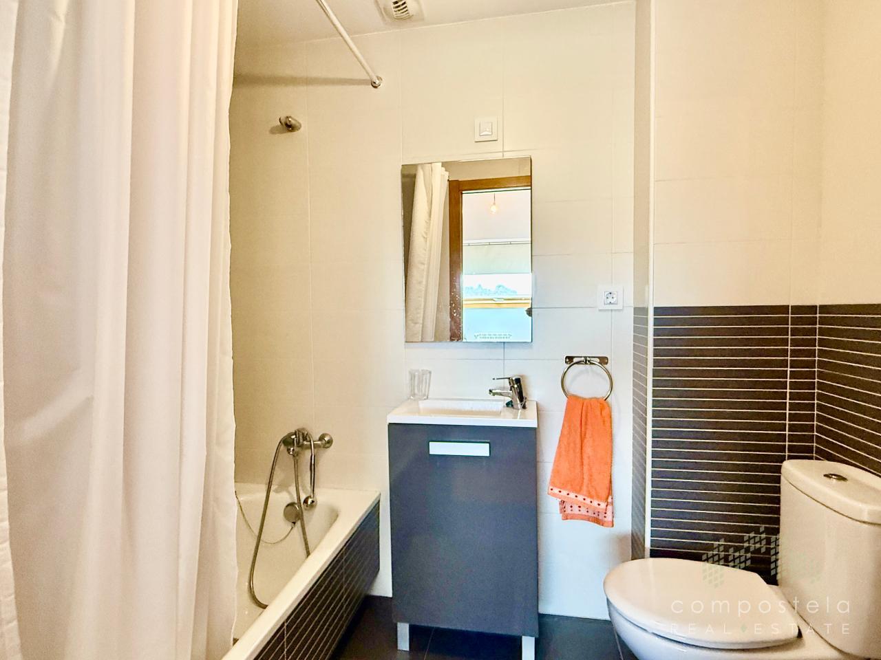 Baño secundario, incorporado en suite