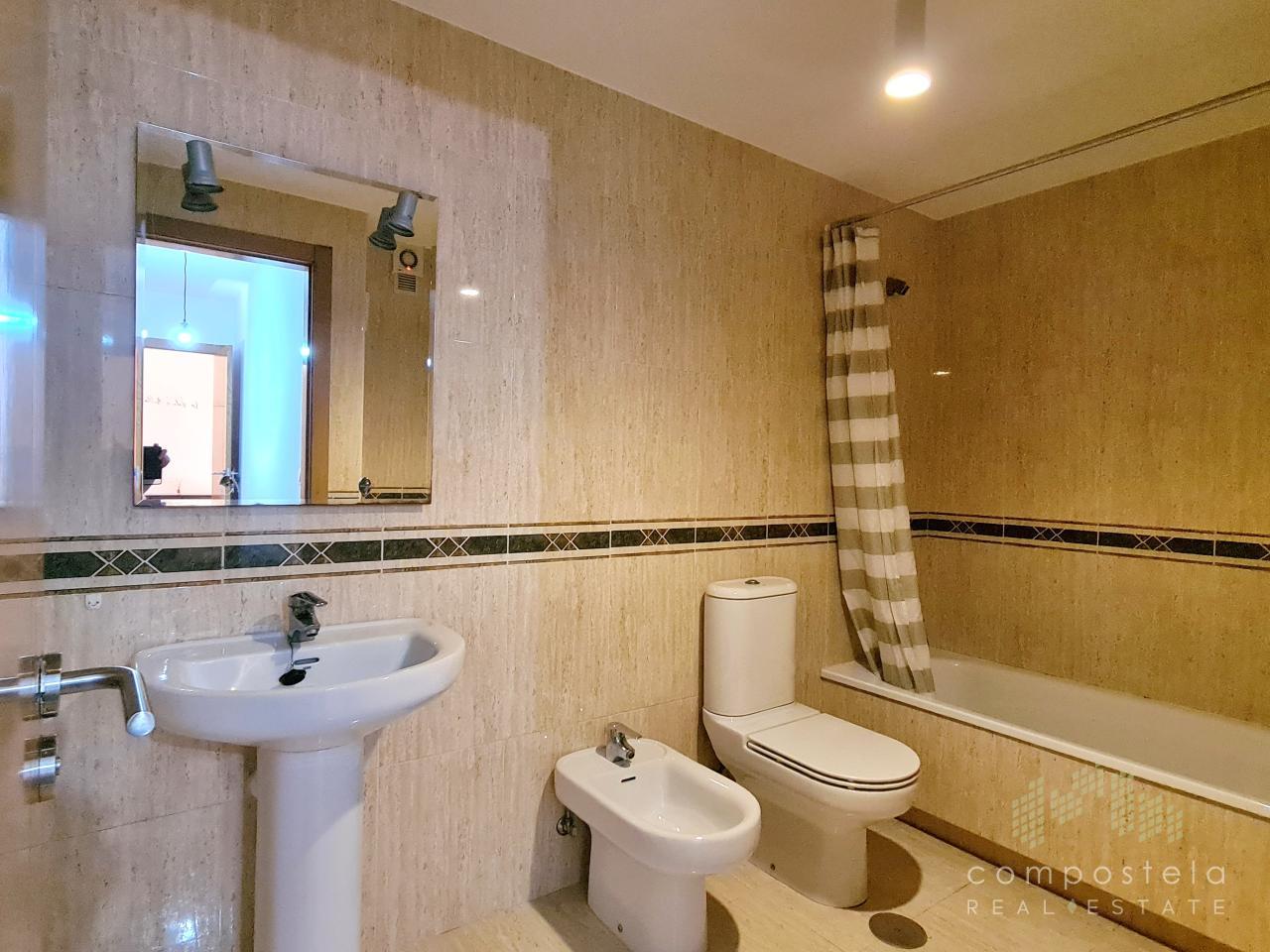 Gran baño acondicionado