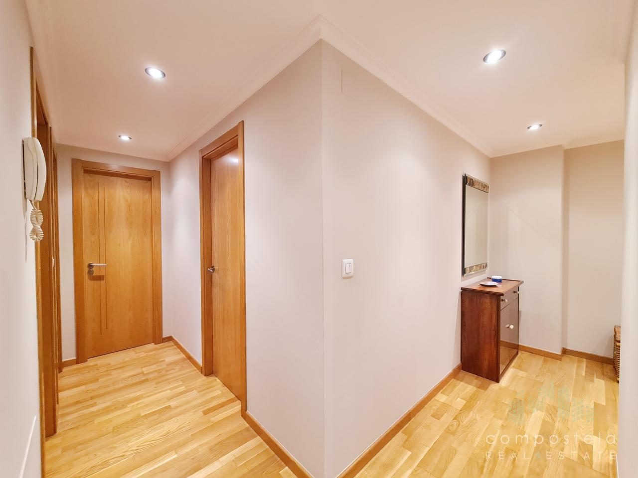 Hall, distribuidor