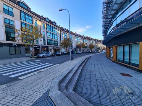 Piso de 79 m<sup style='color: #000;'>2</sup> con 2 habitaciones y 2 baños en Milladoiro.